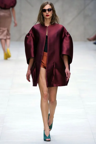 Look 17